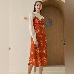 SIMPLE RETRO, size small. TALL burnt orange  STRAPPY MIDI DRESS IN DITSY FLORAL
